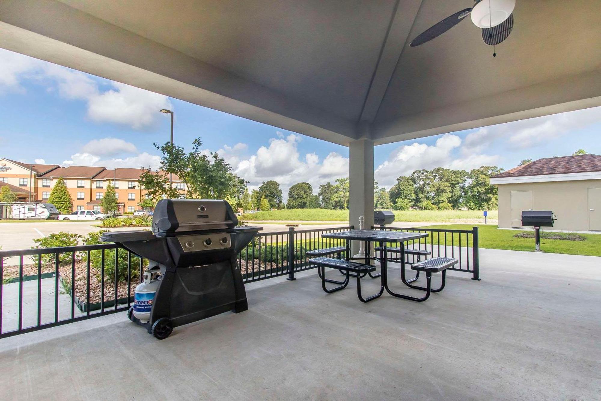 Suburban Studios Donaldsonville - Gonzales Dış mekan fotoğraf